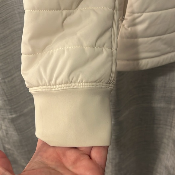 Lululemon dynamic movement crew size 4 - Picture 4 of 9